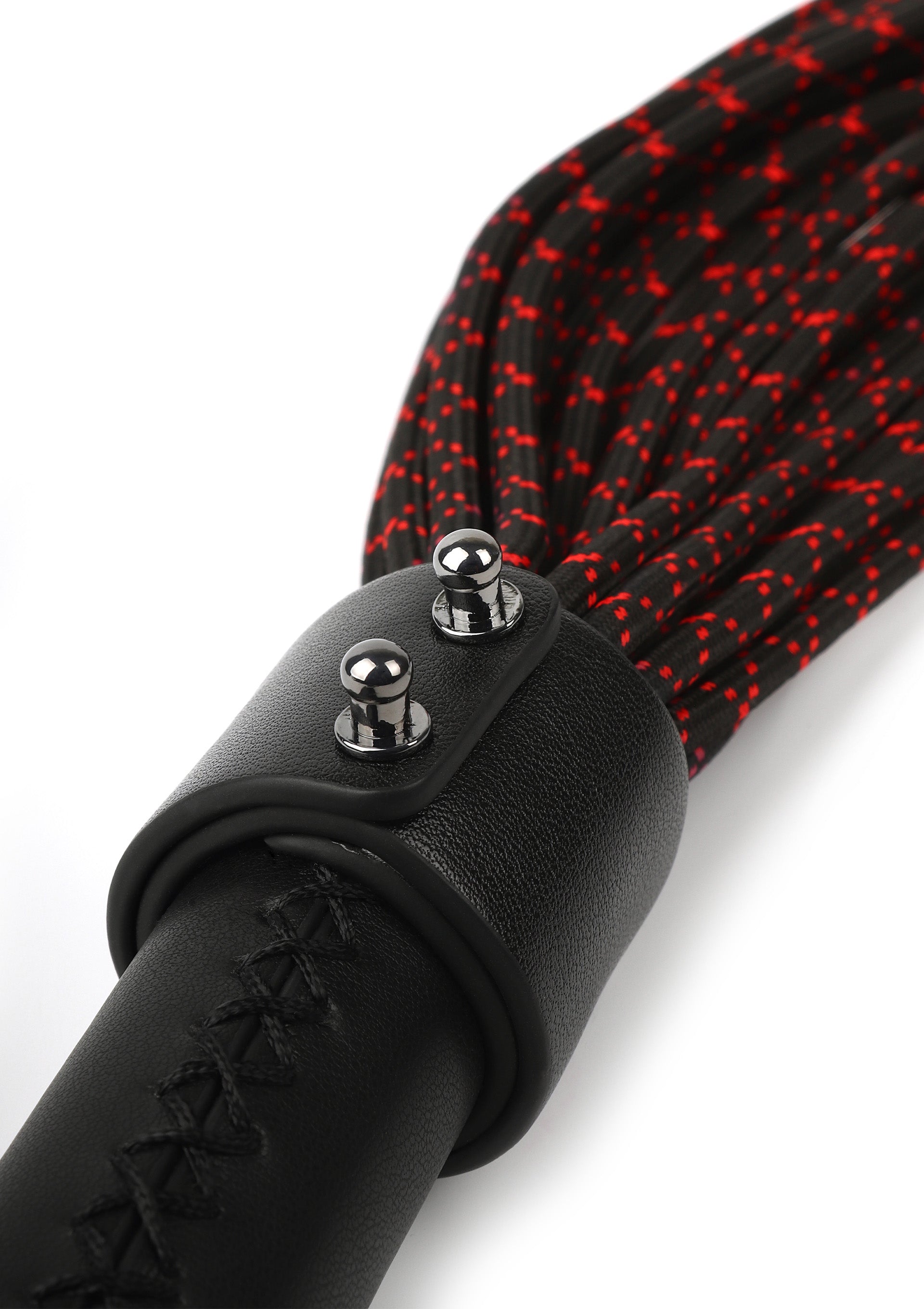 Whip with genuine black leather knot